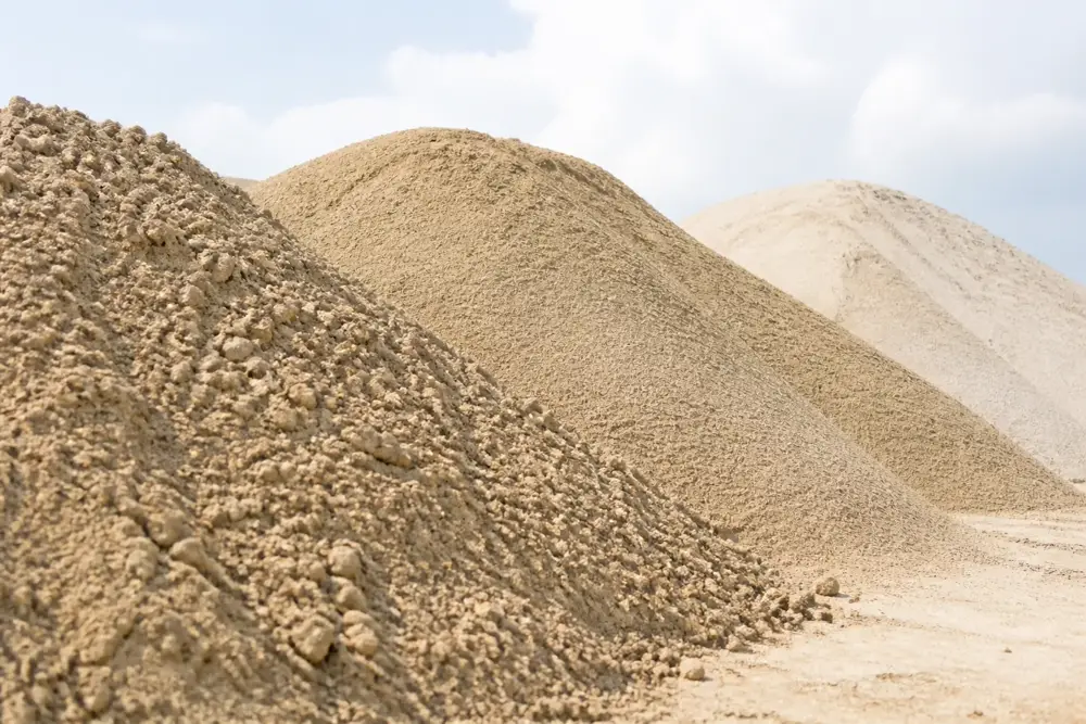 Graded construction sand